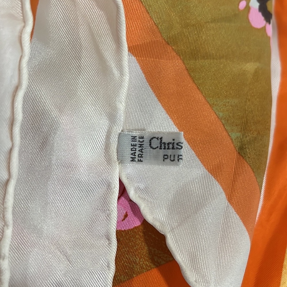 Vintage CHRISTIAN DIOR Vibrant Floral Print Silk Scarf~Made in France~MCM - Picture 8 of 9